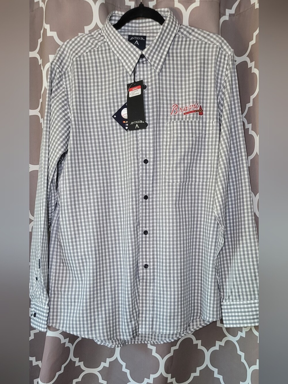 Antigua Men's Gray Gingham Button-Down Shirt with Braves Logo